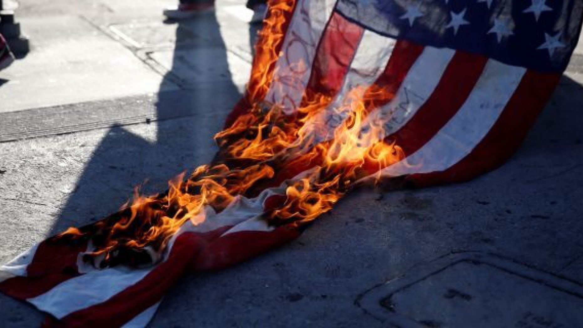 no-brainer-trump-supports-ban-on-burning-american-flag-todd-starnes