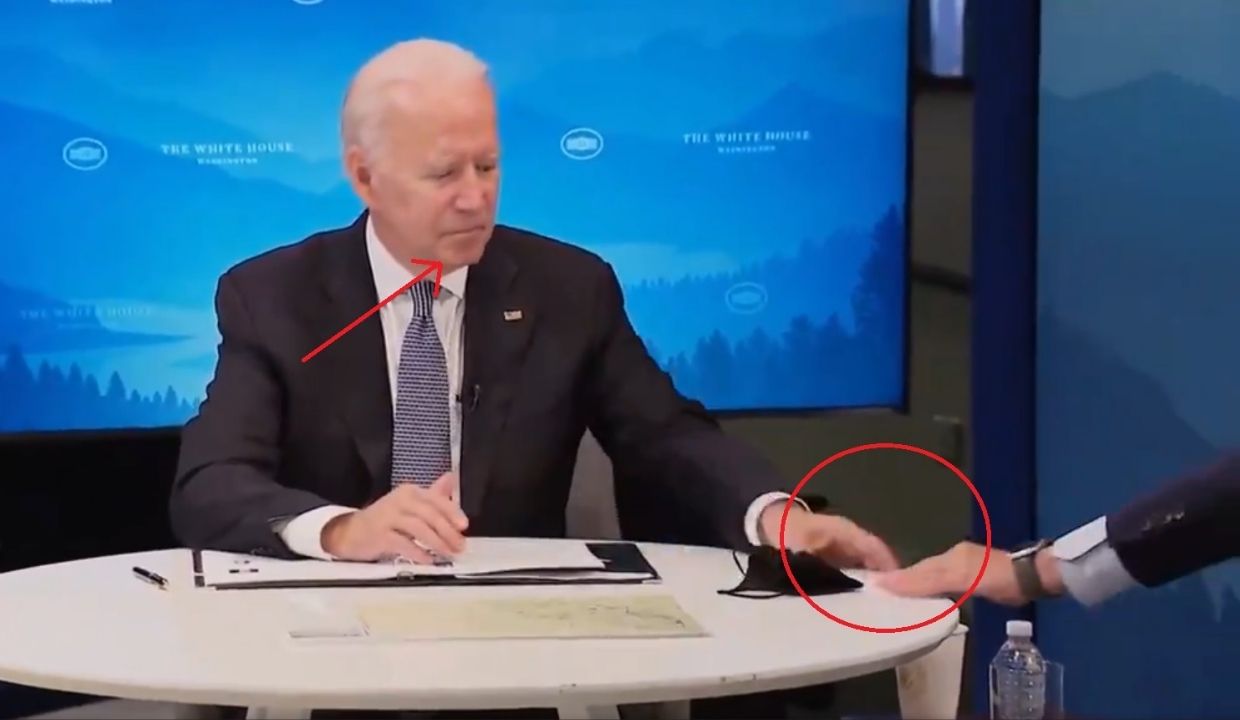 Aide Hands Biden Note: 'Sir, There Is Something on Your Chin' | Todd